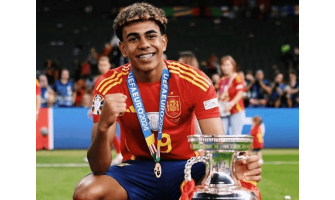 Jamal unelma toteutuu, Euro-Etelä-Amerikan Super Cup vs. Messi