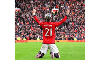 Manchester United eteni FA Cupin välieriin lukemin 4-3 Liverpool