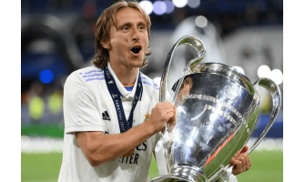 Modric vahvistaa lähdön