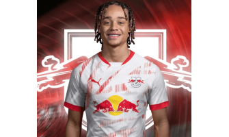 Simmons jatkaa lainaa Leipzigille