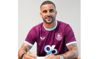 Kyle Walker liittyy Burnleyyn ja Scott Parkerin seuraan taistelemaan Valioliigassa uudelleen